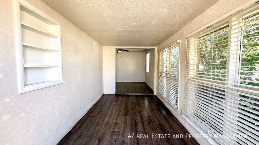 5547 W Gardenia Ave - Photo 5 of 33