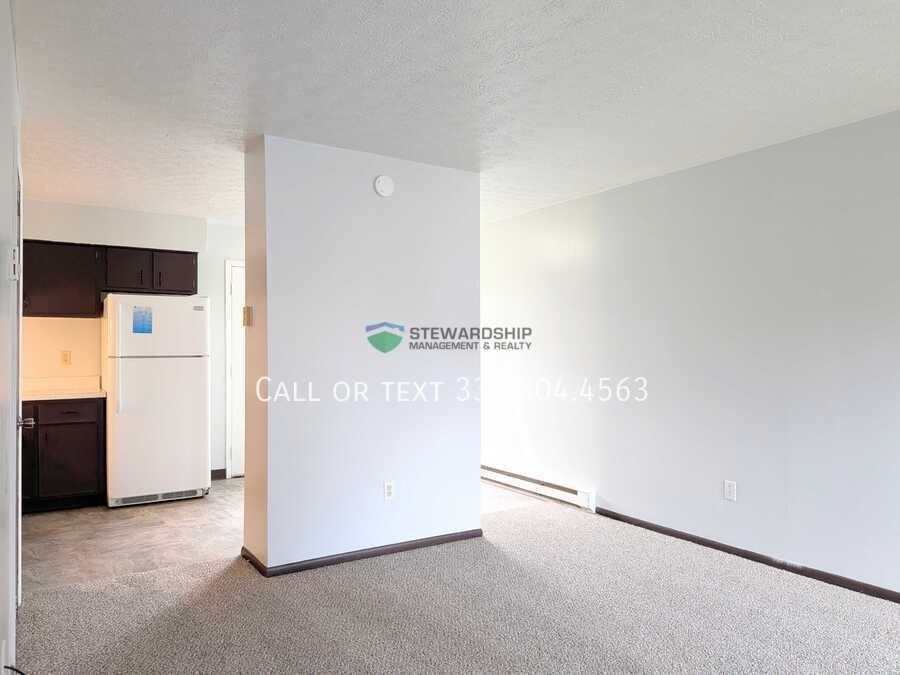 311 Engadine Ct Sw #D6 - Photo 3 of 26