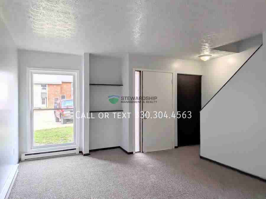 311 Engadine Ct Sw #D6 - Photo 2 of 26