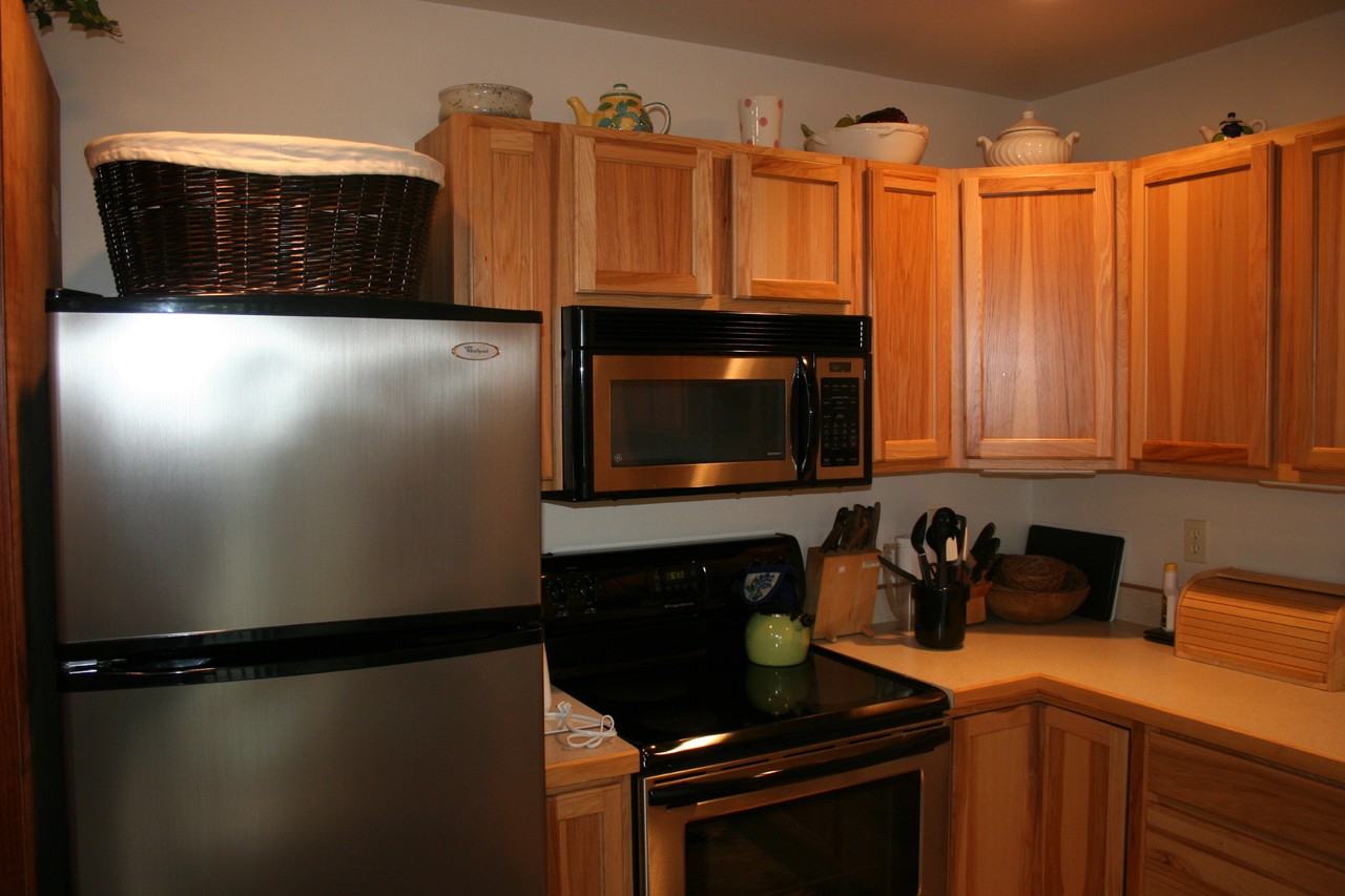 104 Colorado Ave #J - Photo 2 of 8