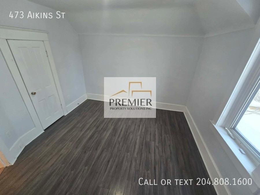 473 Aikins St - Photo 7 of 9