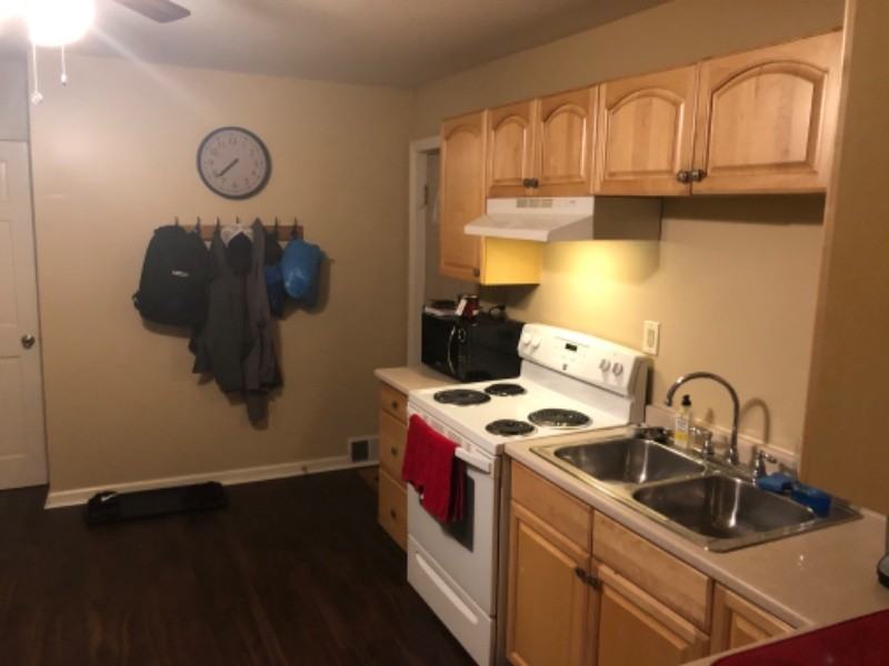 154 Pearl St #1 - Photo 7 of 18