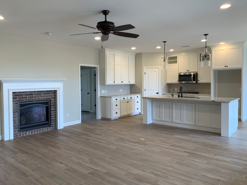 1314 Solomon Ln - Photo 5 of 13