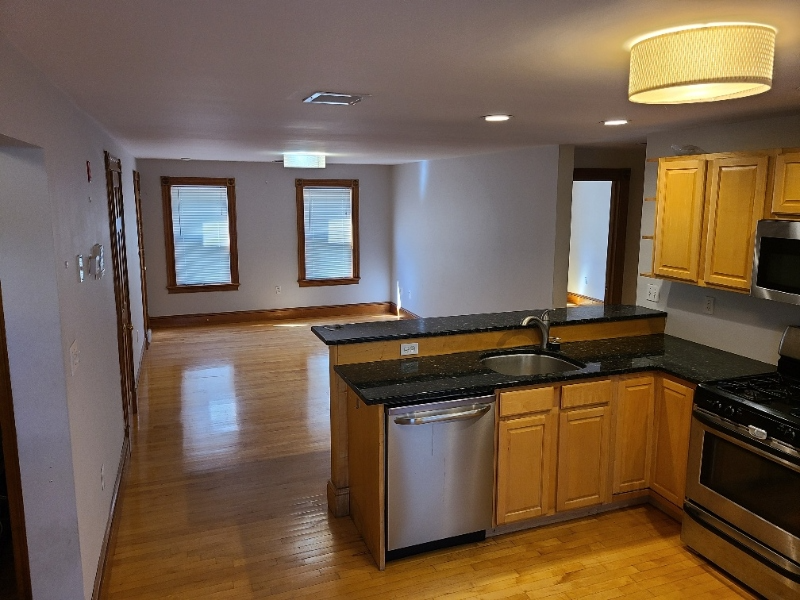 152 Gore St #3 - Photo 2 of 6