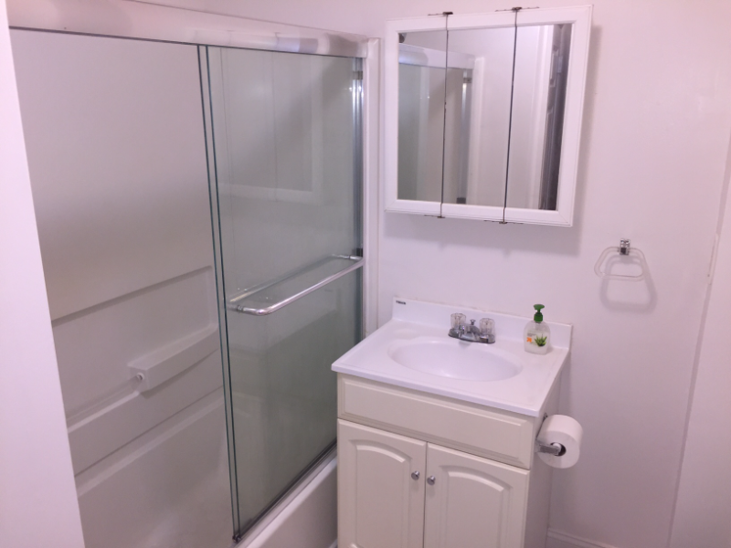 1915 Green St #1E - Photo 4 of 8