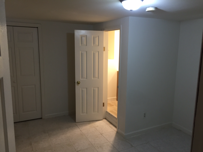 1915 Green St #1E - Photo 5 of 8