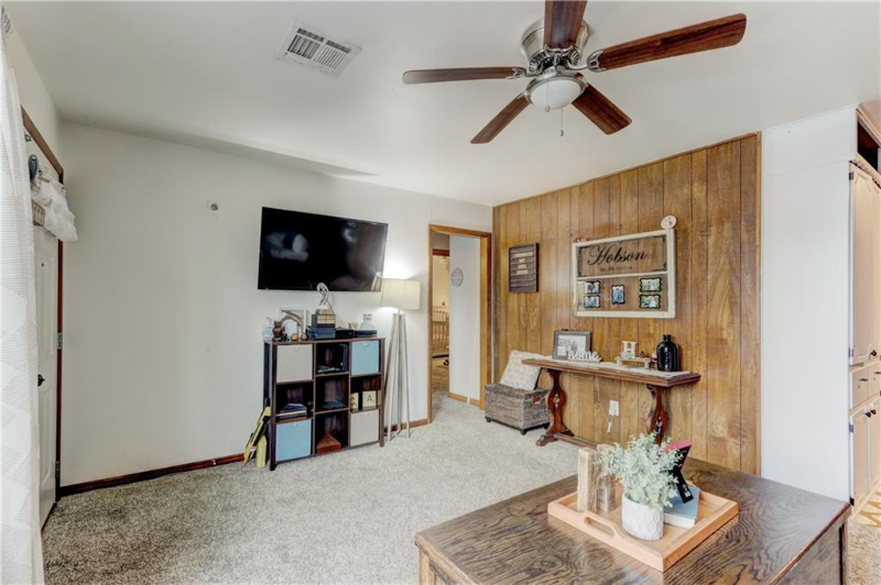 7112 Nw 45th St - Photo 2 of 15