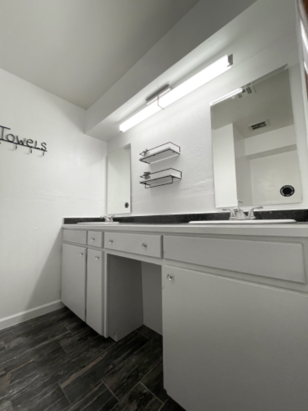 7112 Nw 45th St - Photo 6 of 15