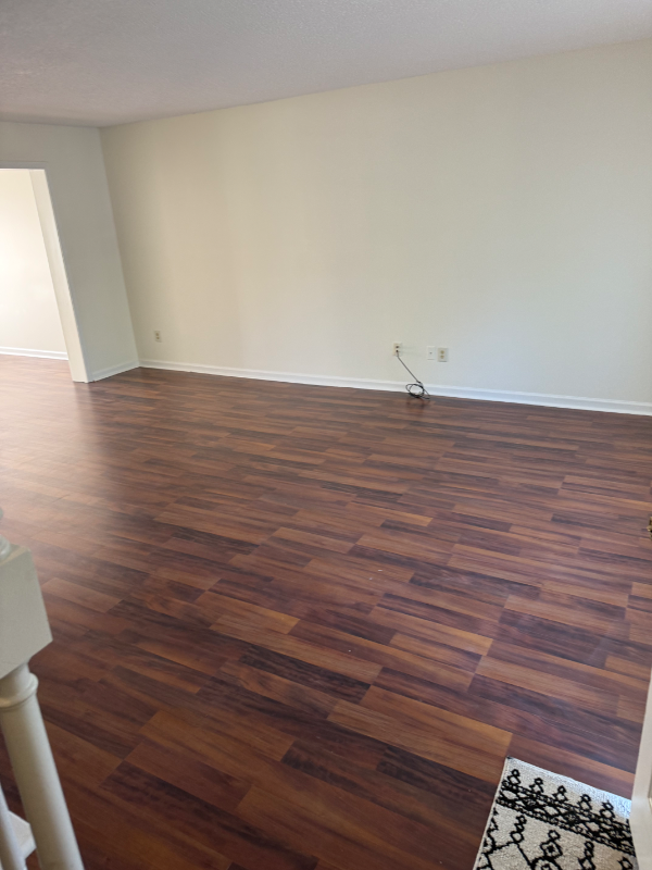 1641 Forest Ave - Photo 3 of 16