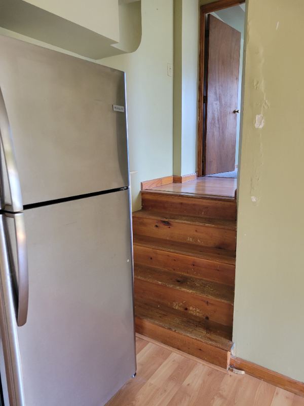 552 N 17th St #3F - Photo 5 of 7