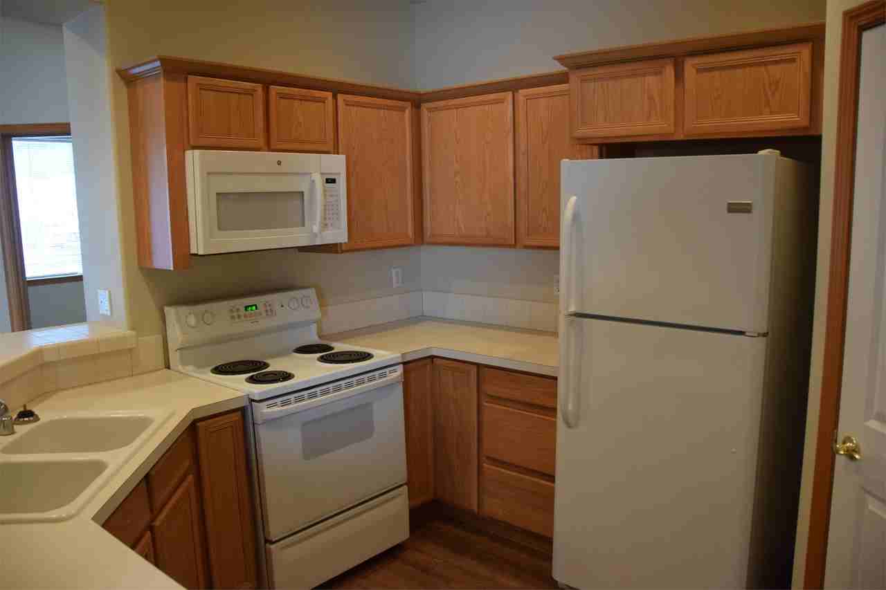 2103 Ne 81st Ave #1 - Photo 4 of 9