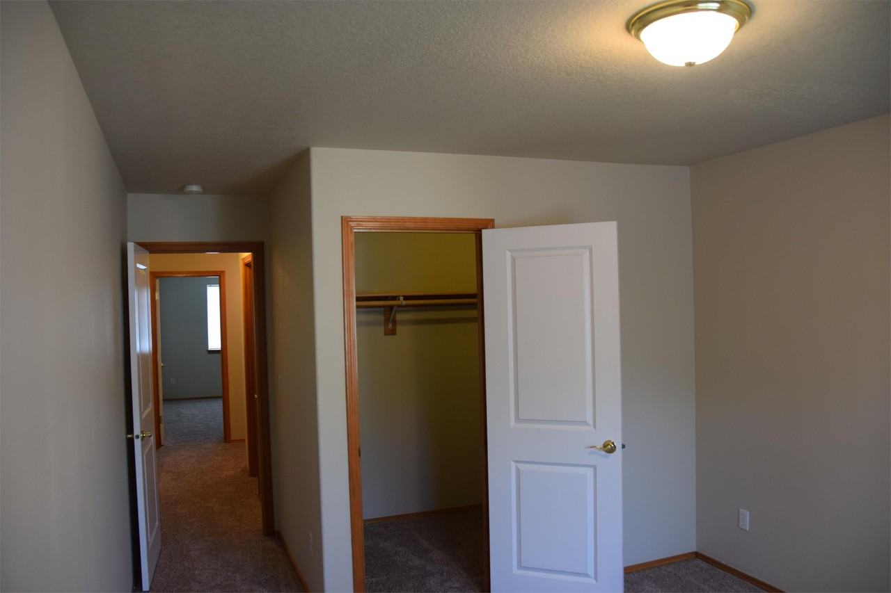 2103 Ne 81st Ave #1 - Photo 7 of 9