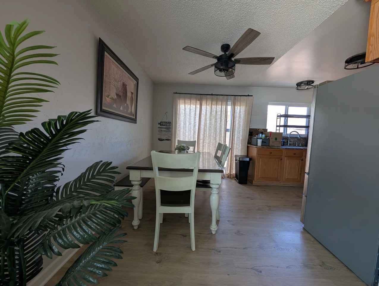 1924 Hardt St - Photo 2 of 15