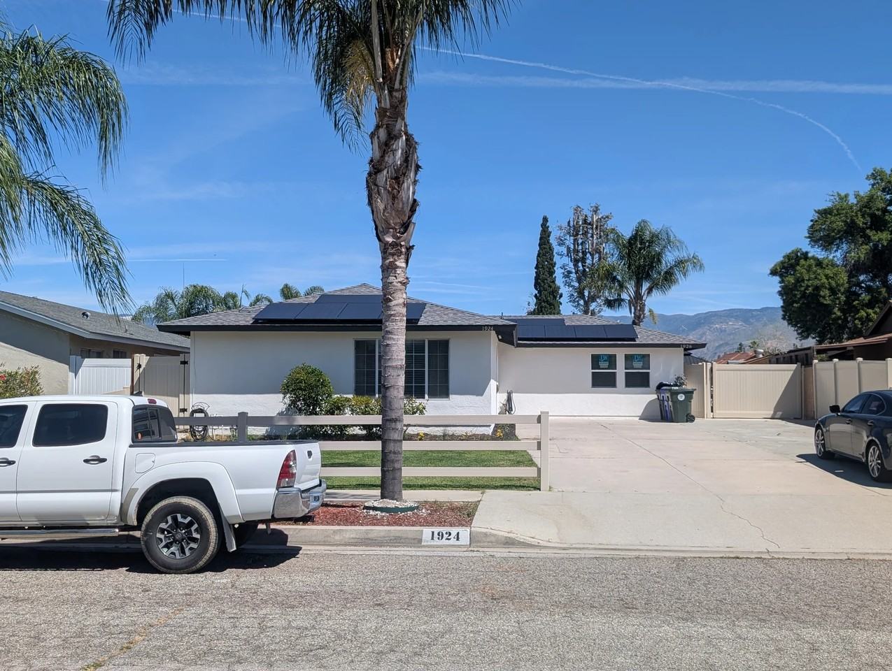 1924 Hardt St - Photo 4 of 15