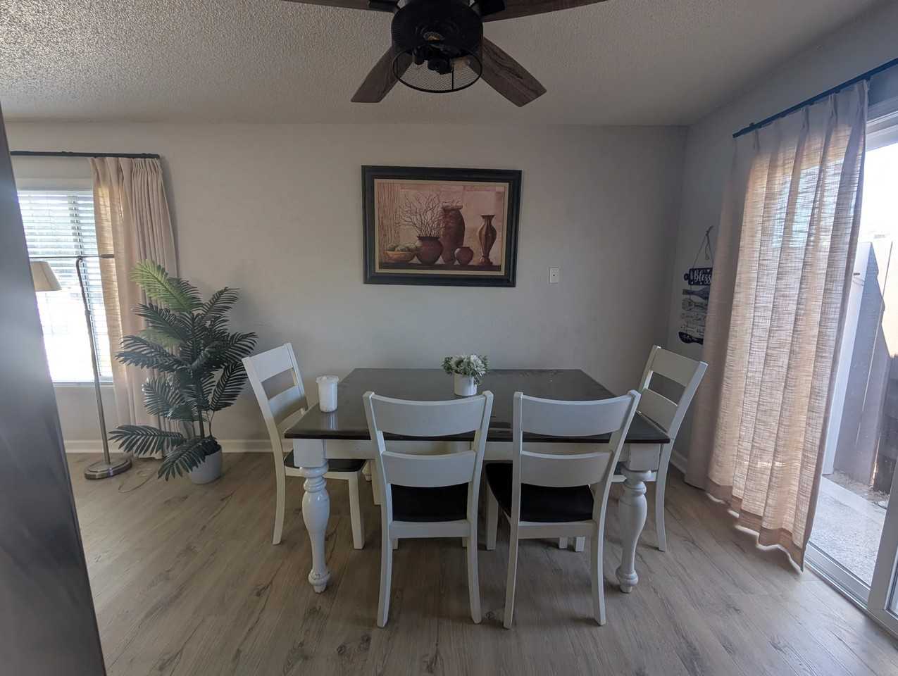 1924 Hardt St - Photo 6 of 15