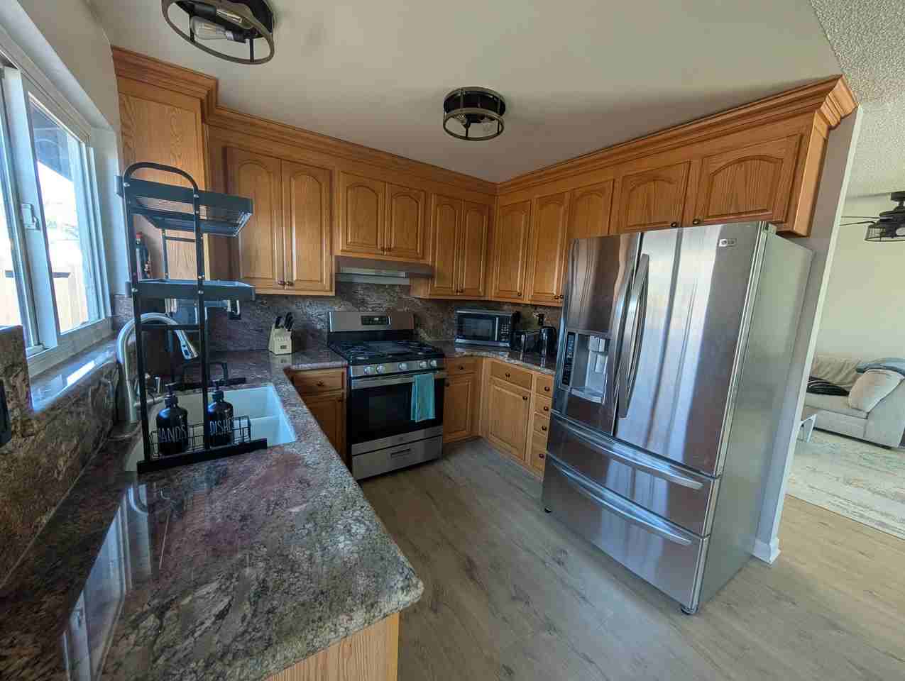 1924 Hardt St - Photo 7 of 15