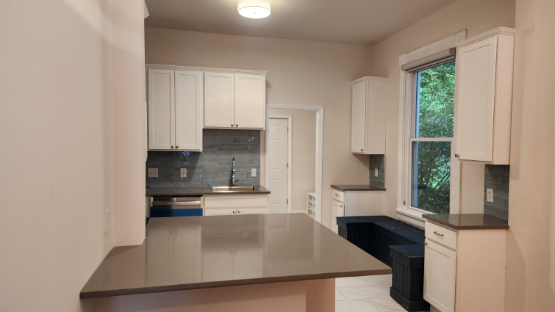 324 Fairfield Ave #1 - Photo 5 of 23