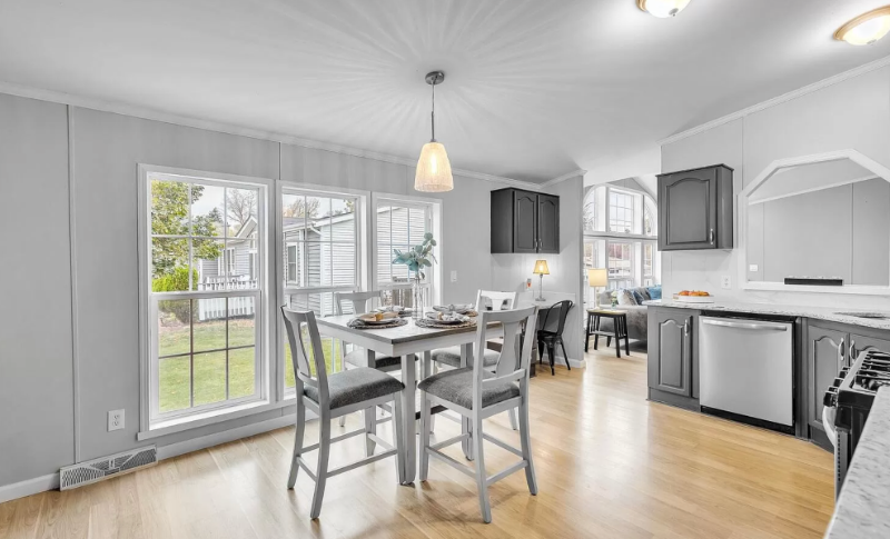 5045 W Custer Pl - Photo 5 of 11