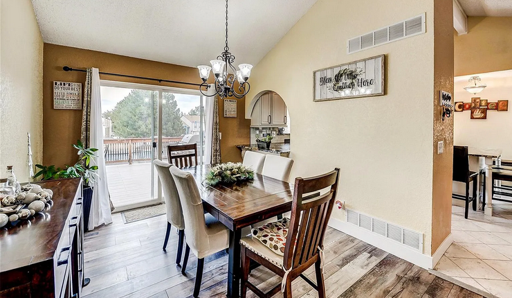 504 S Laredo Cir - Photo 4 of 17