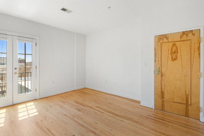 1820 Lancaster St #3A - Photo 5 of 10