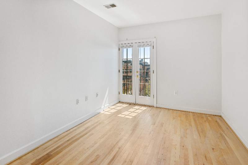 1820 Lancaster St #3A - Photo 7 of 10