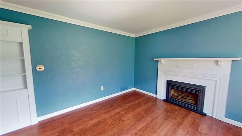 1001 Fairview Dr - Photo 3 of 5