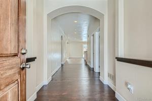 featured image of 10555 Albion St