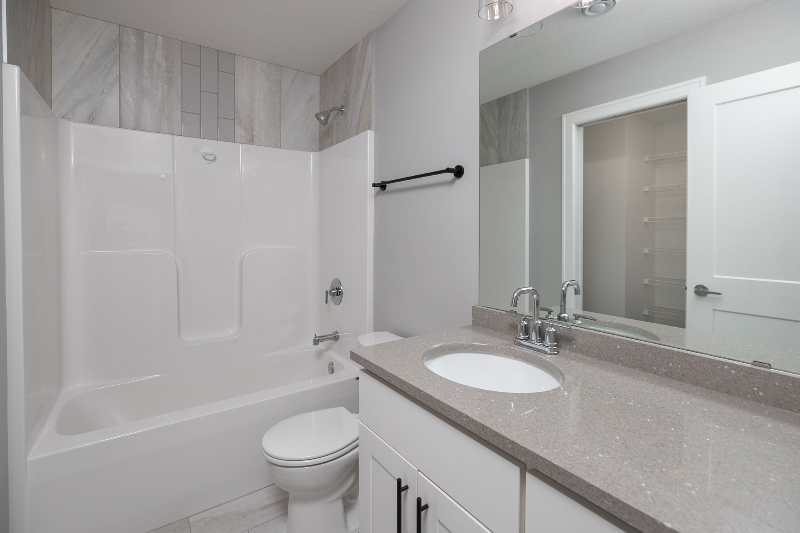 2244 Petersen Dr Nw - Photo 7 of 19