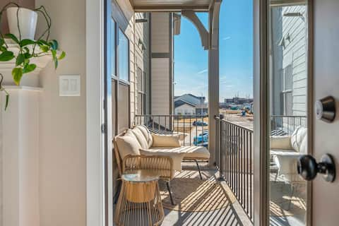 285 High Point Dr #H203 - Photo 2 of 18