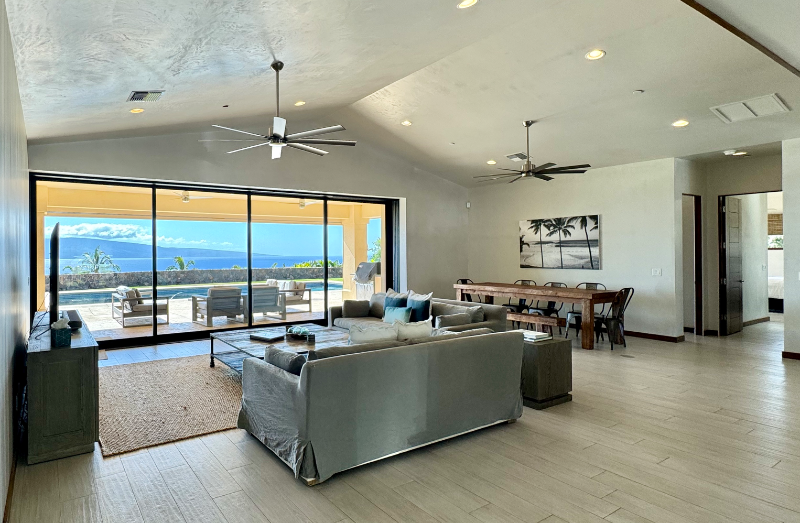 204 Awaiku St - Photo 2 of 13