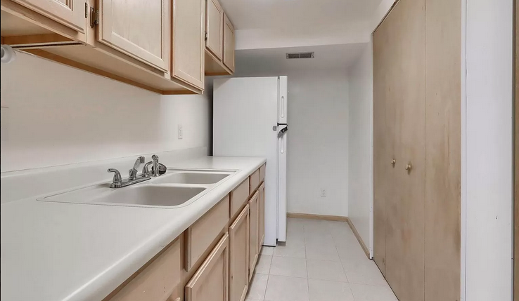 3690 W Latonka Rd - Photo 2 of 8