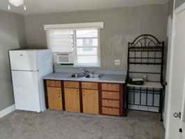 featured image of 169 Se Camelot Loop #101