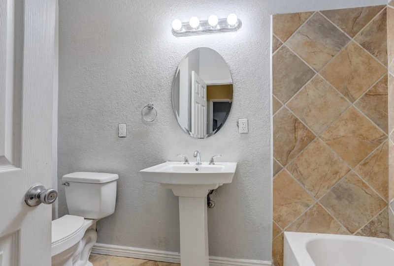 2231 Federal Blvd - Photo 5 of 15