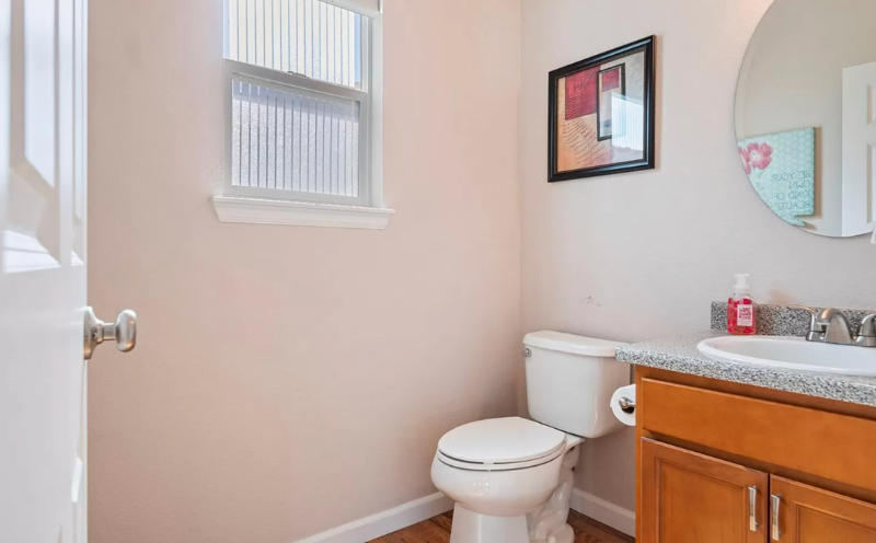 1395 E 100th Ln - Photo 6 of 8