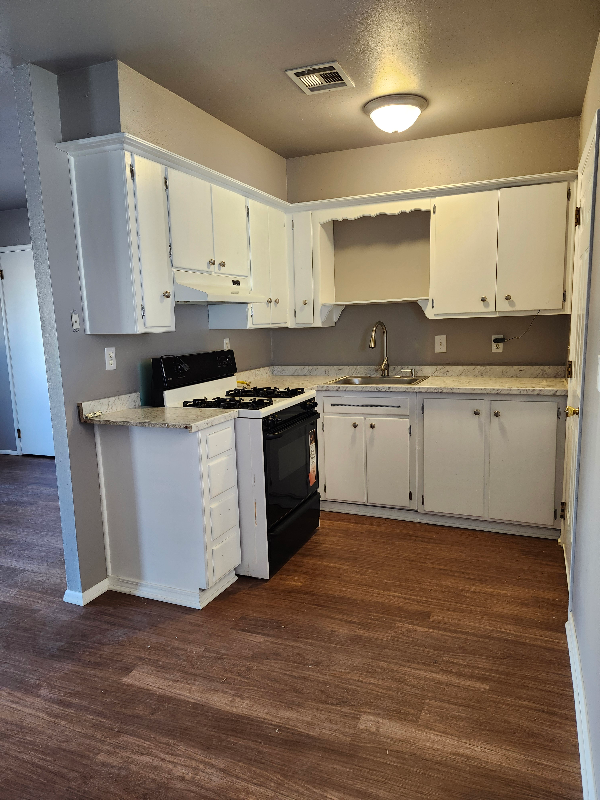 2705 N Nottingham Way - Photo 5 of 14