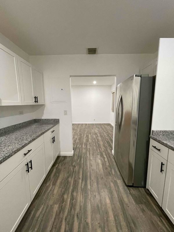 837 Nw 41st St #A - Photo 3 of 9