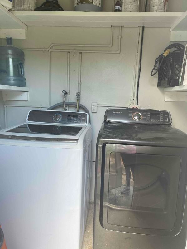 837 Nw 41st St #A - Photo 7 of 9