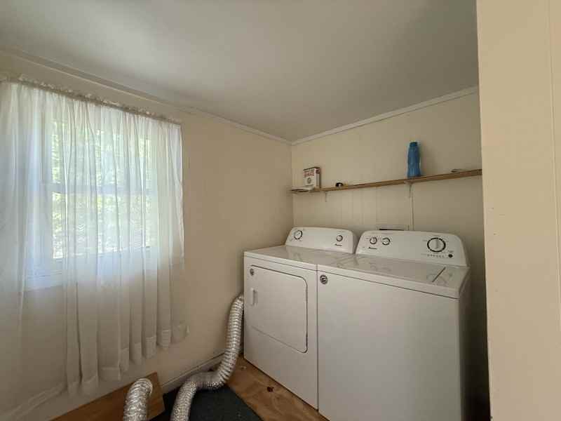 399 Center St #4 - Photo 2 of 9