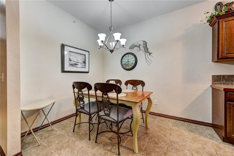 1812 Alameda St - Photo 7 of 18