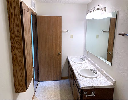 523 12Th Ave South #104 - Photo 7 of 14