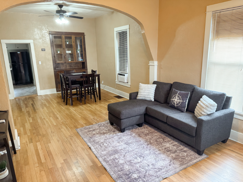 1603 Elm Ave - Photo 2 of 20