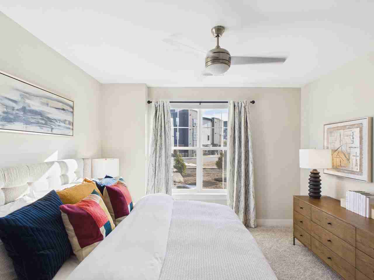 The Slate - Photo 6 of 32