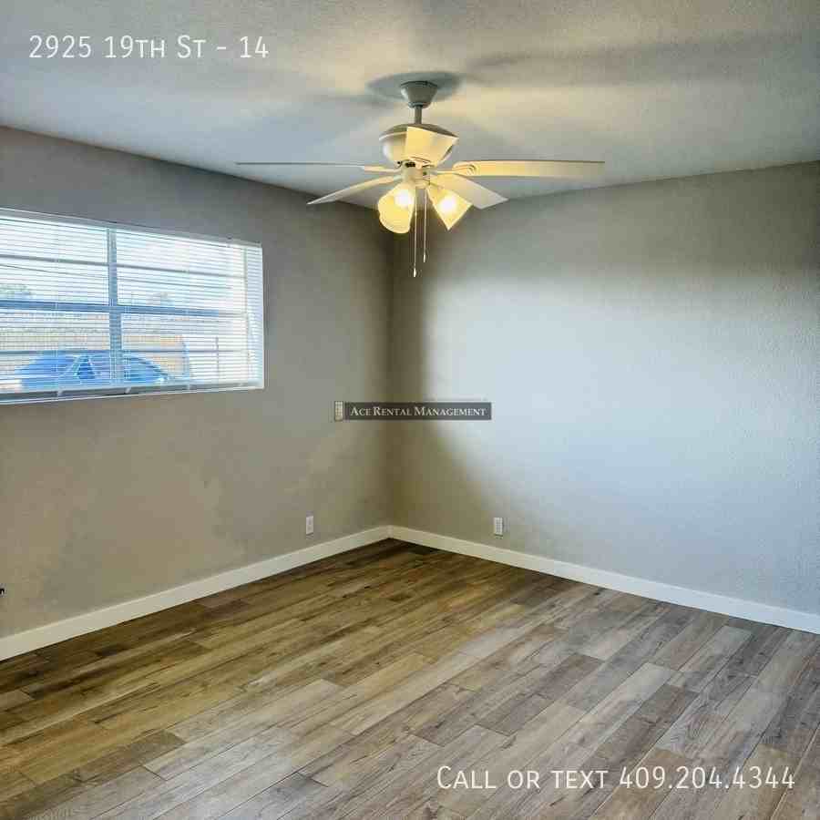 2925 19th St #14 - Photo 6 of 11