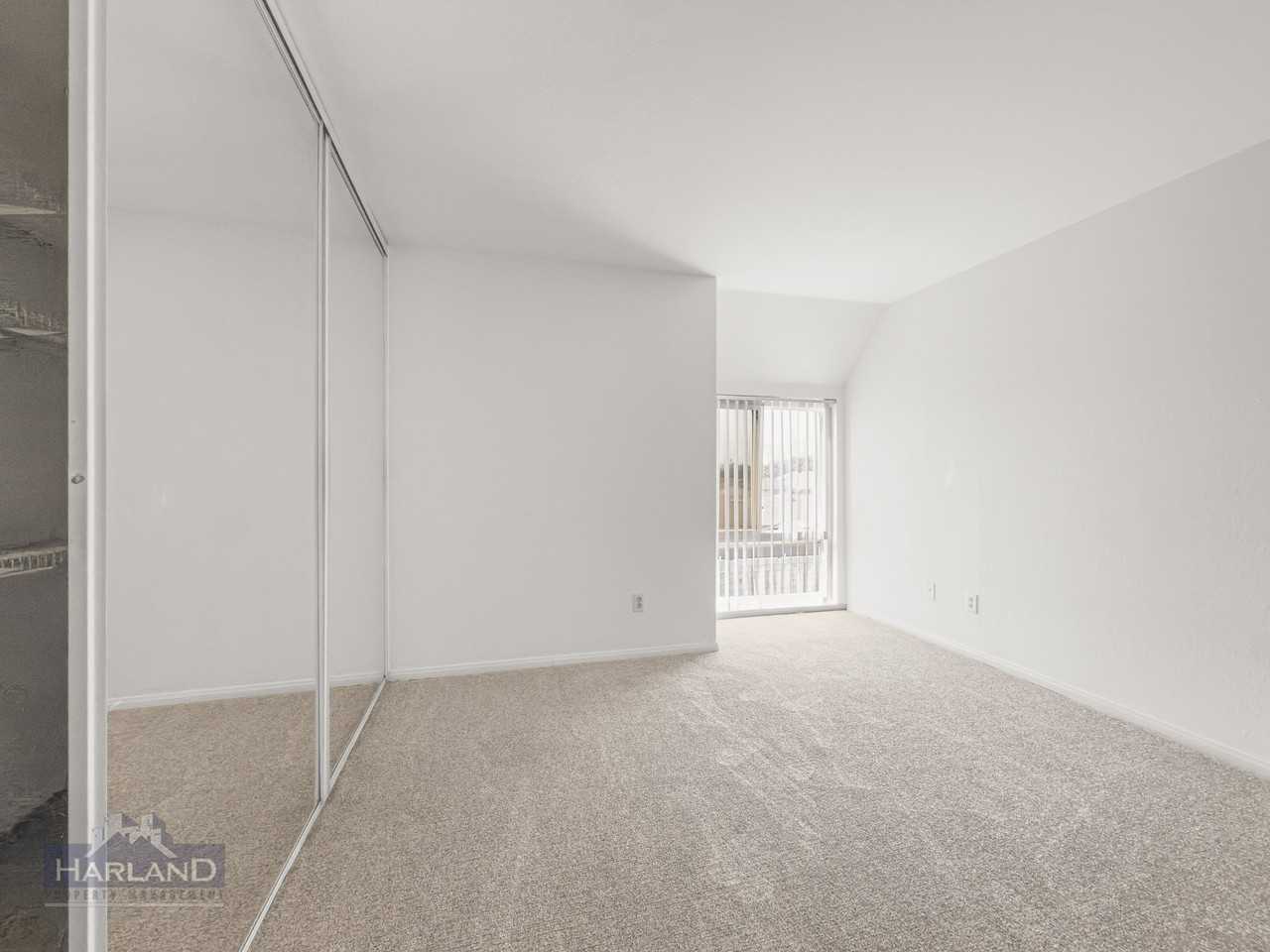 6555 Mount Ada Rd - Photo 4 of 14