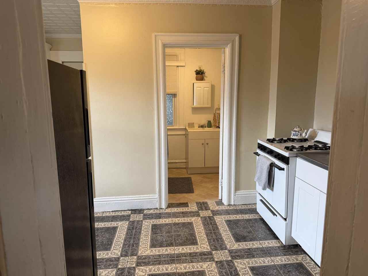 36 13th St #2 - Photo 5 of 5