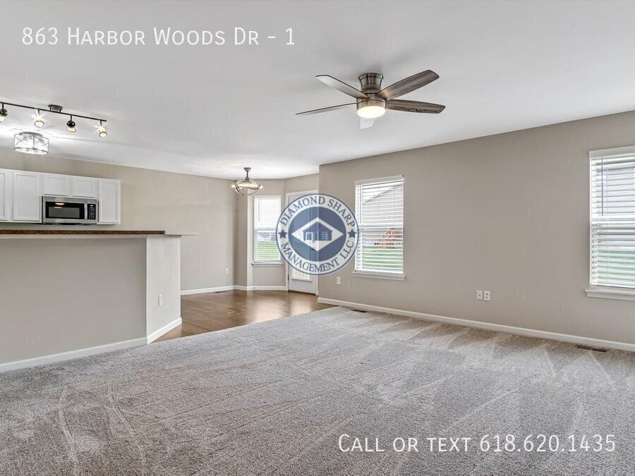863 Harbor Woods Dr #1 - Photo 3 of 16