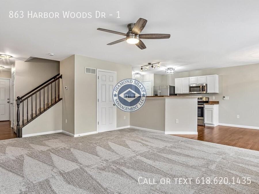 863 Harbor Woods Dr #1 - Photo 4 of 16