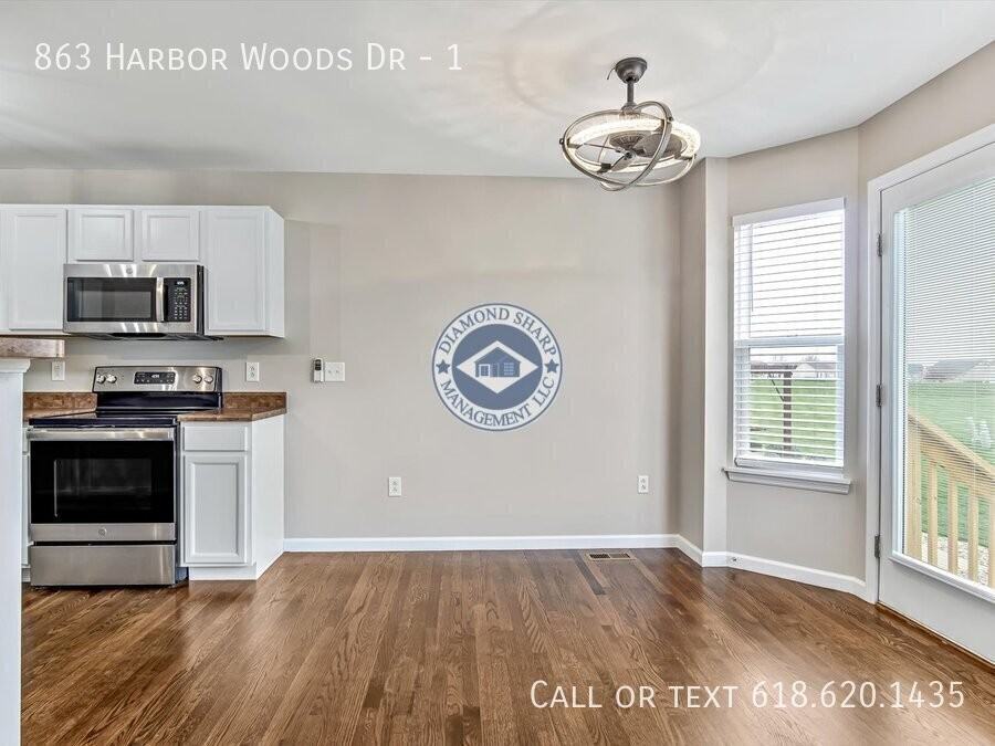 863 Harbor Woods Dr #1 - Photo 5 of 16