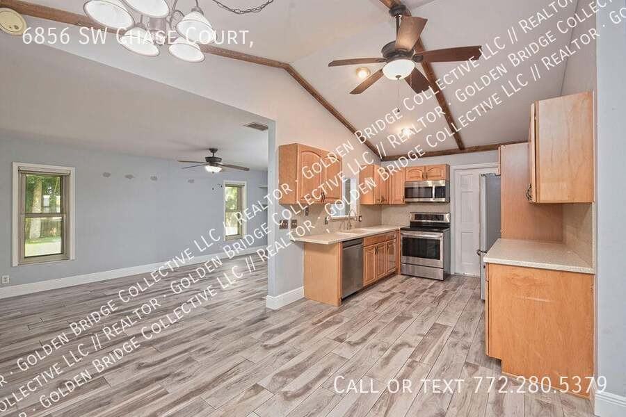 6856 Sw Chase Ct - Photo 4 of 10