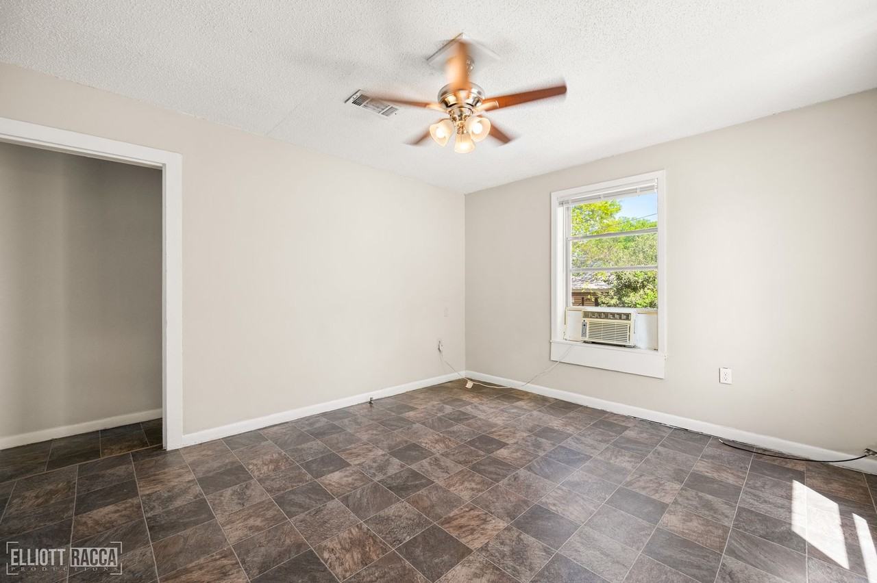 2404 Orange St - Photo 6 of 21